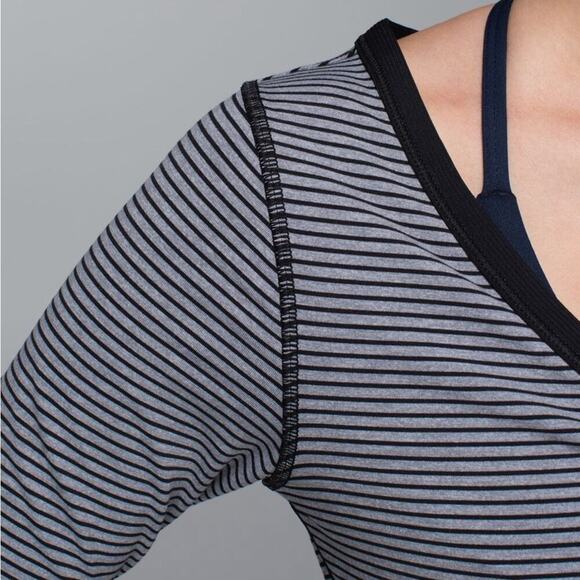 LULULEMON Awesoma Henley in Hyper Stripe Black Heathered Slate Sz. 4 - Picture 9 of 14